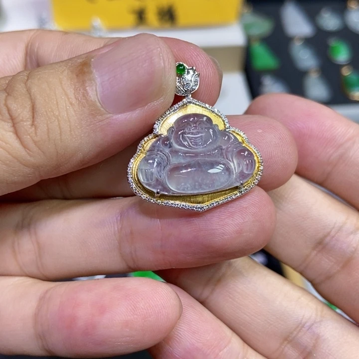 颈饰18K金镶嵌翡翠一刀切佛公