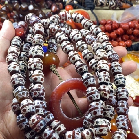 玛瑙/玉髓挂件未镶嵌