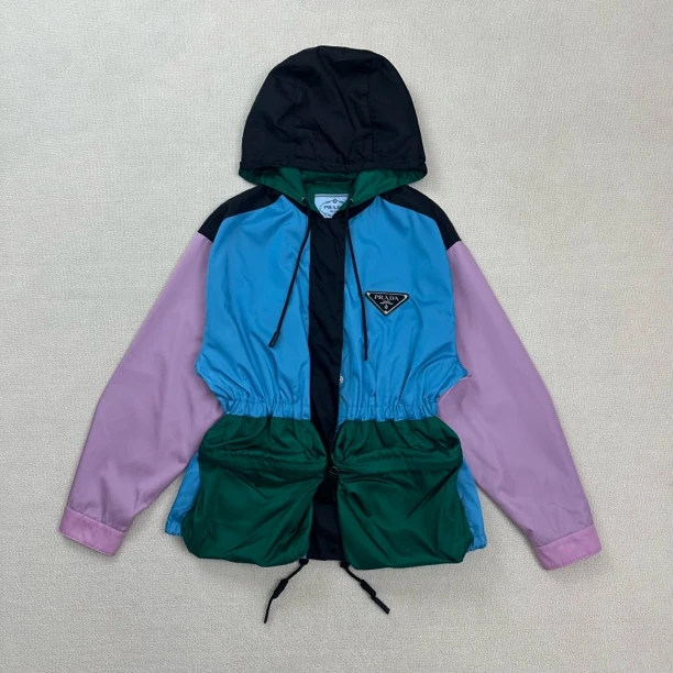 99新 Prada/普拉达 三角钢标拼色收腰夹克外套/38码/WL1483