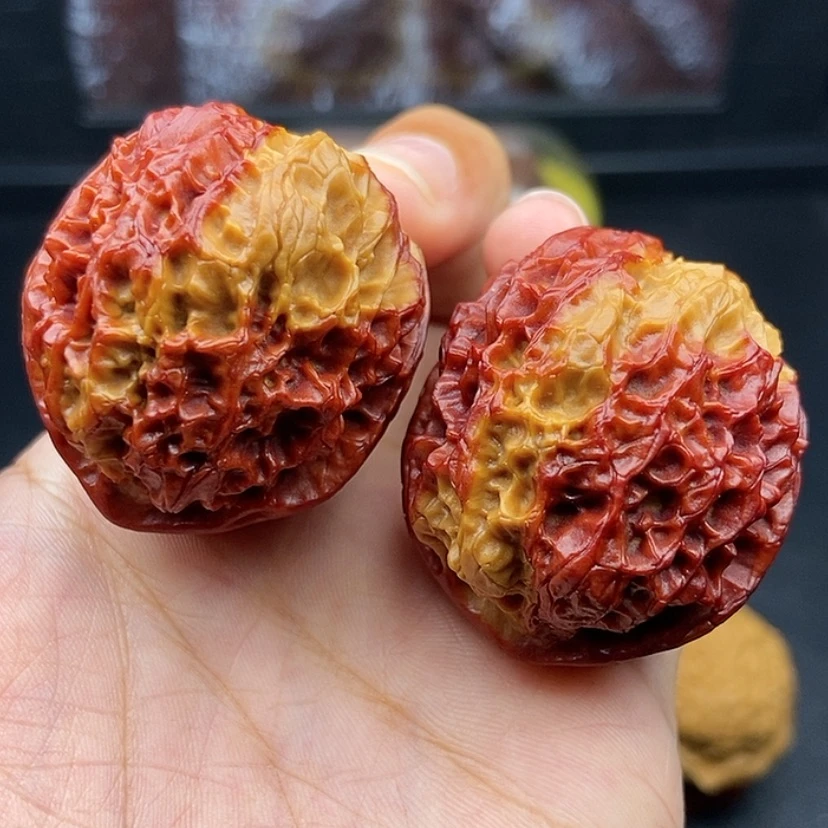 【闪购商品】把件文玩核桃40尺珊瑚绣球