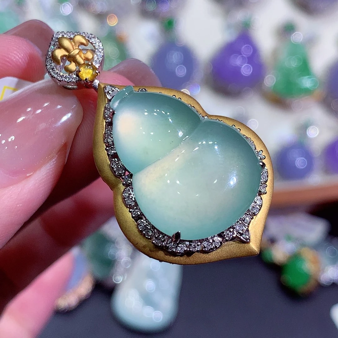 翡翠18K金镶嵌吊坠(不含链)