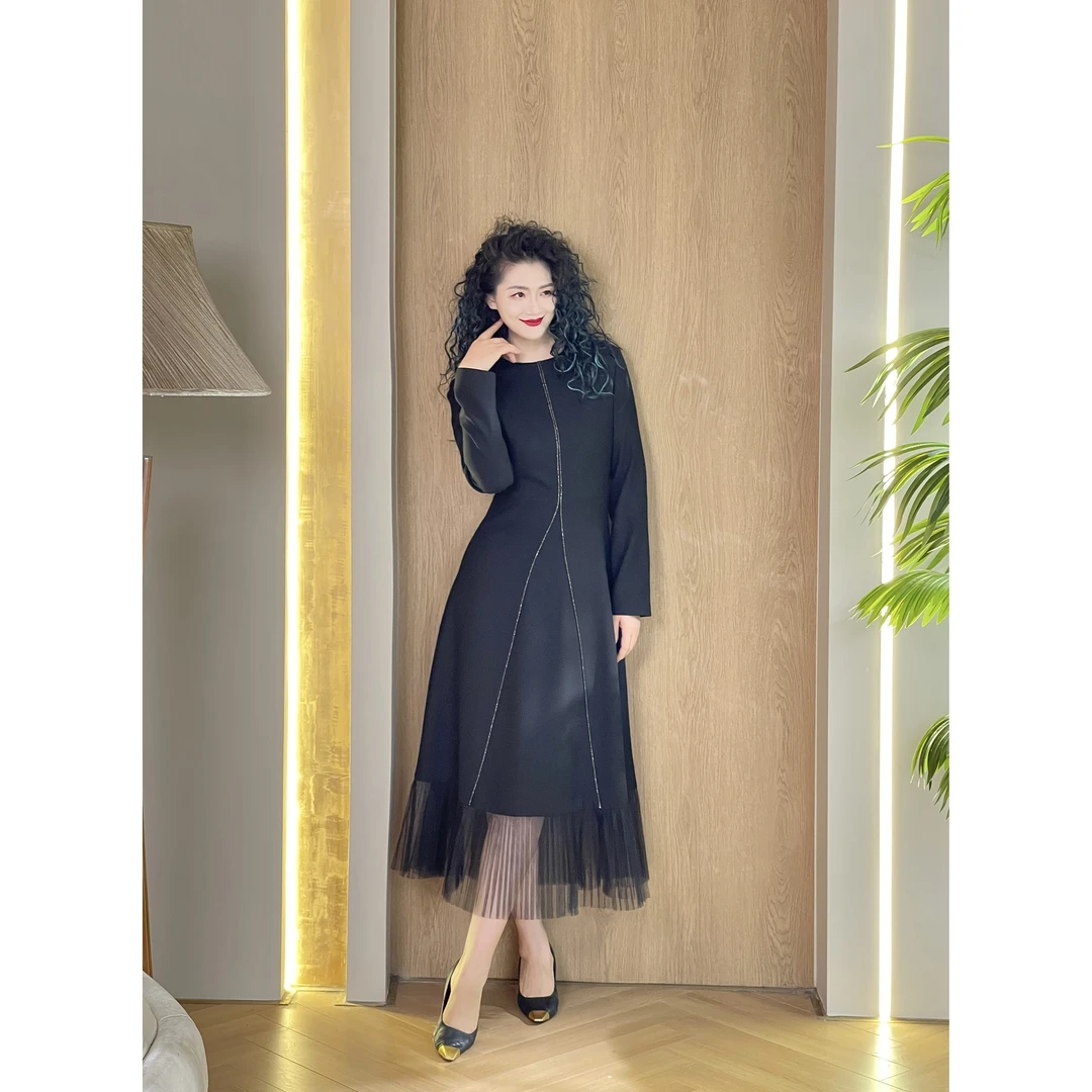 【六丑】新款高级感时尚修身显瘦钉珠链下摆网纱连衣裙411LYQ0653