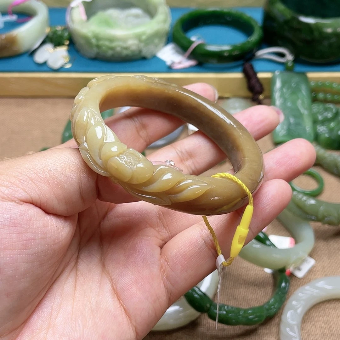 【闪购商品】和田玉手镯56圈口81未镶嵌