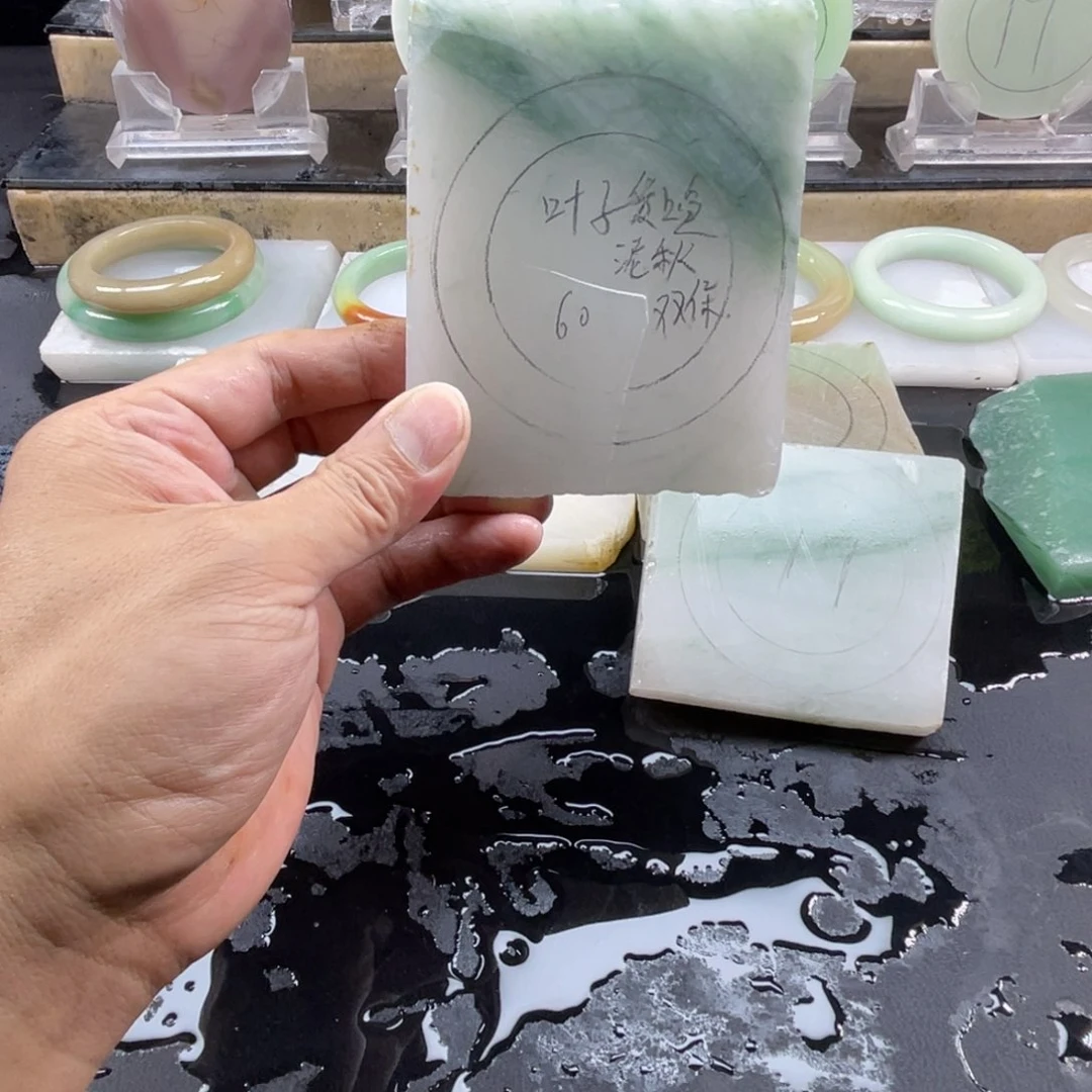 【闪购商品】定制石英质玉叶****?加工定制