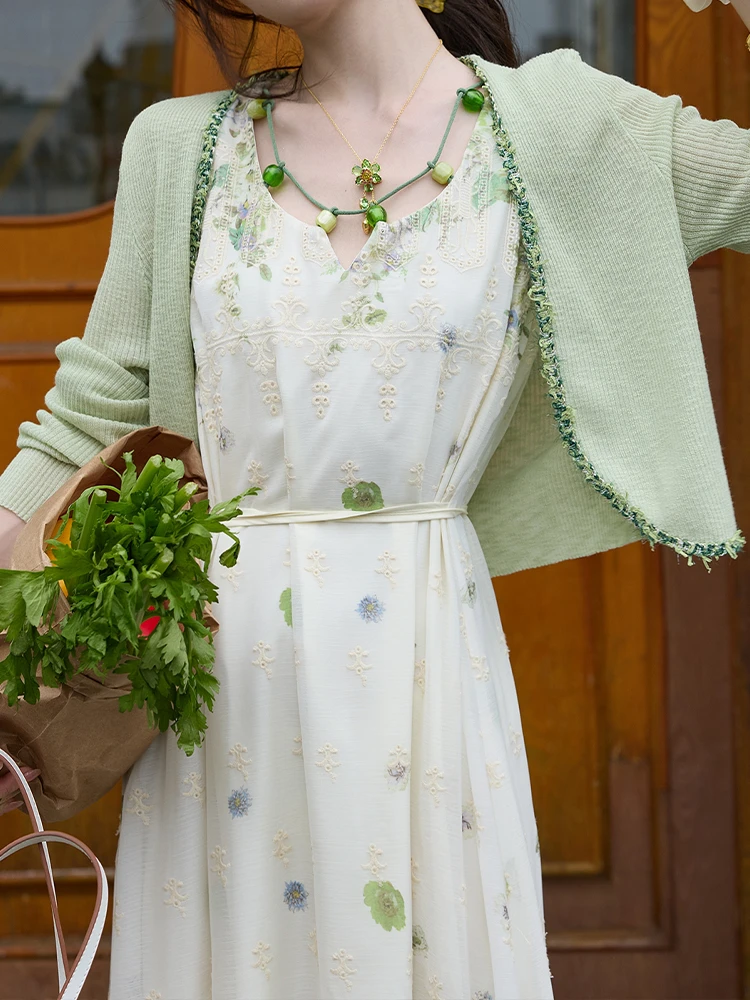 吞吞春夏【清凉因子】自带降温buff 轻薄淡绿毛边开衫