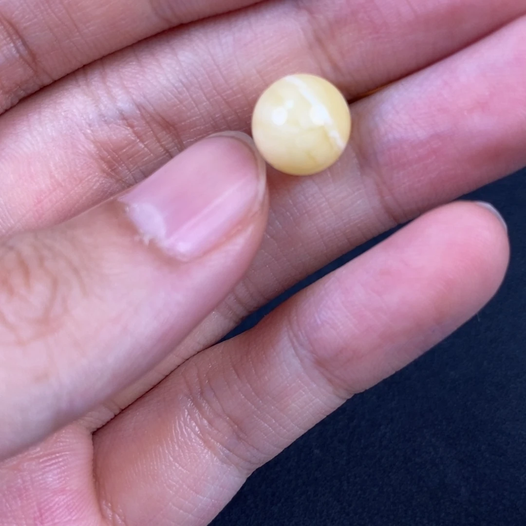 琥珀未镶嵌裸石微瑕10