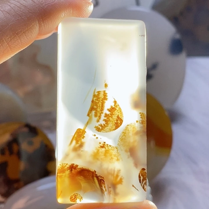 玛瑙/玉髓颈饰未镶嵌崔*?