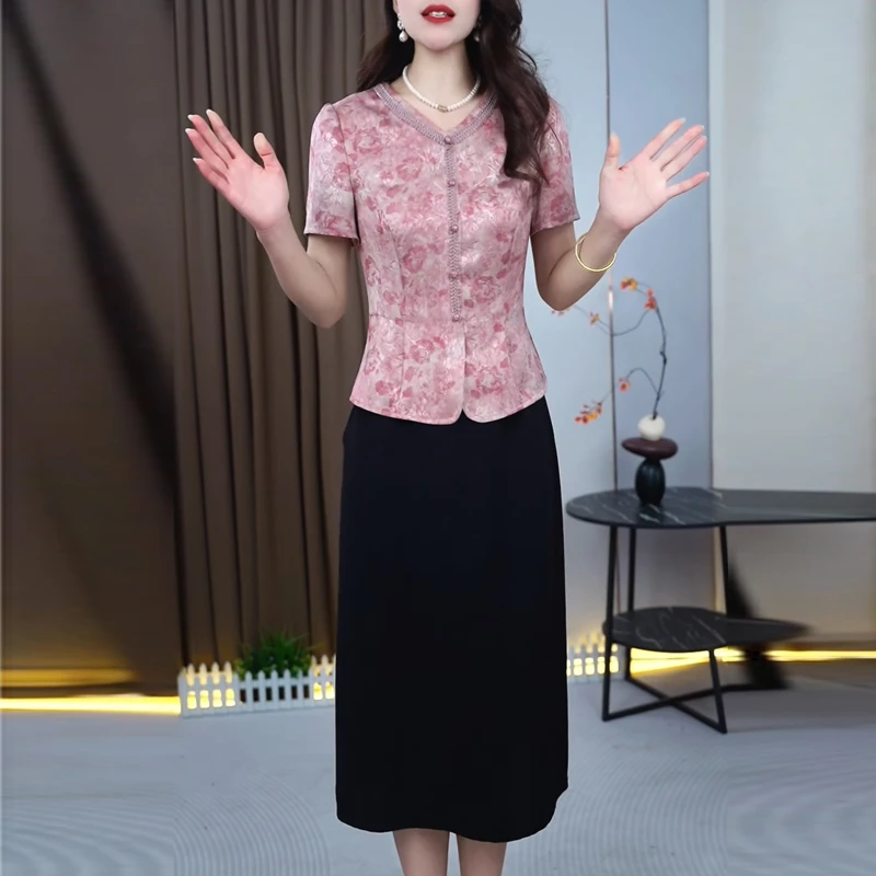 今年流行爆款复古改良版连衣裙子女夏2025新款中年妈妈假两件短袖