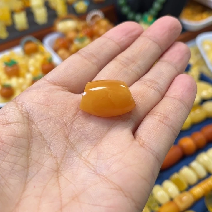 琥珀未镶嵌裸石卡16加老蜡马蹄珠
