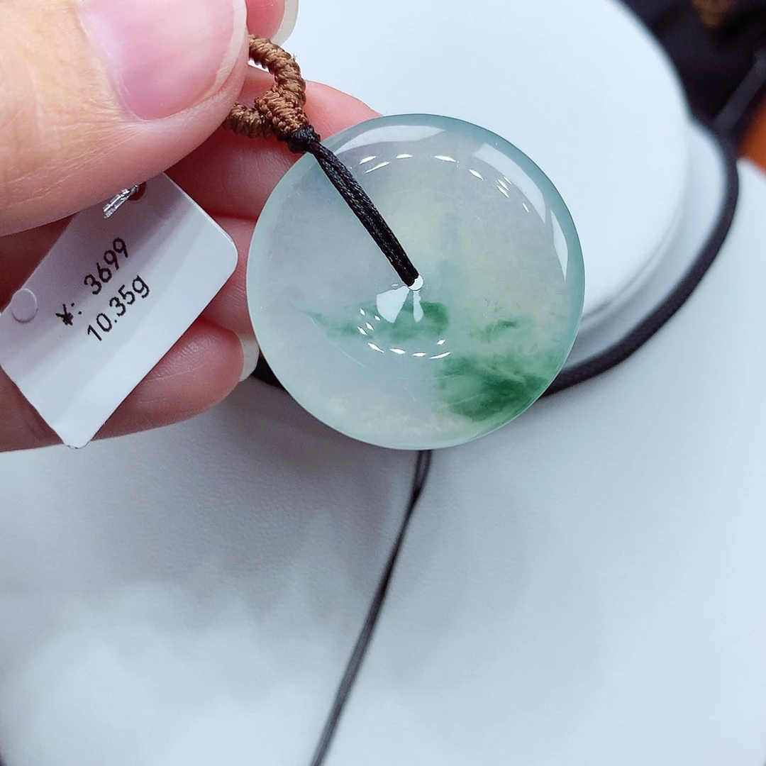 翡翠未镶嵌颈饰翡翠38，27.6/5.7