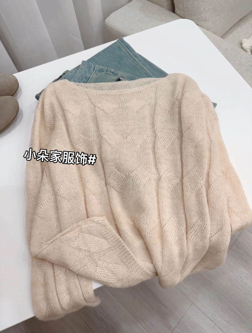 小朵家  百搭一字肩香草米细闪麻花毛衣3074