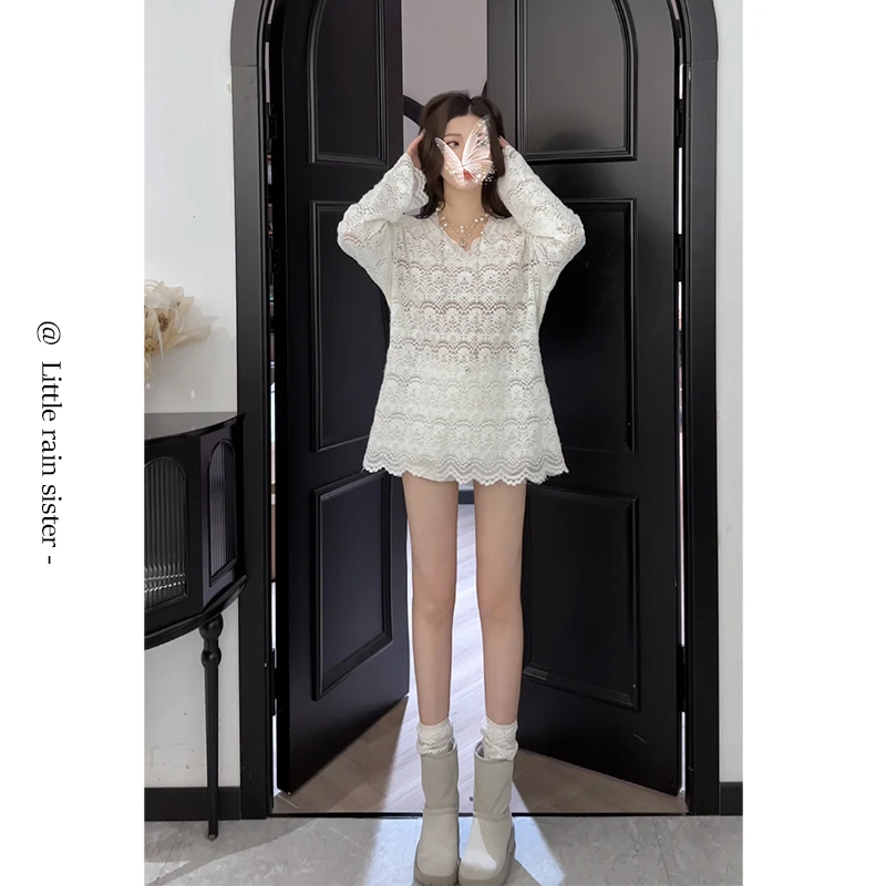 小雨姐姐新款【浮画蕾丝】纯欲风V领镂空蕾丝宽松长袖上衣女
