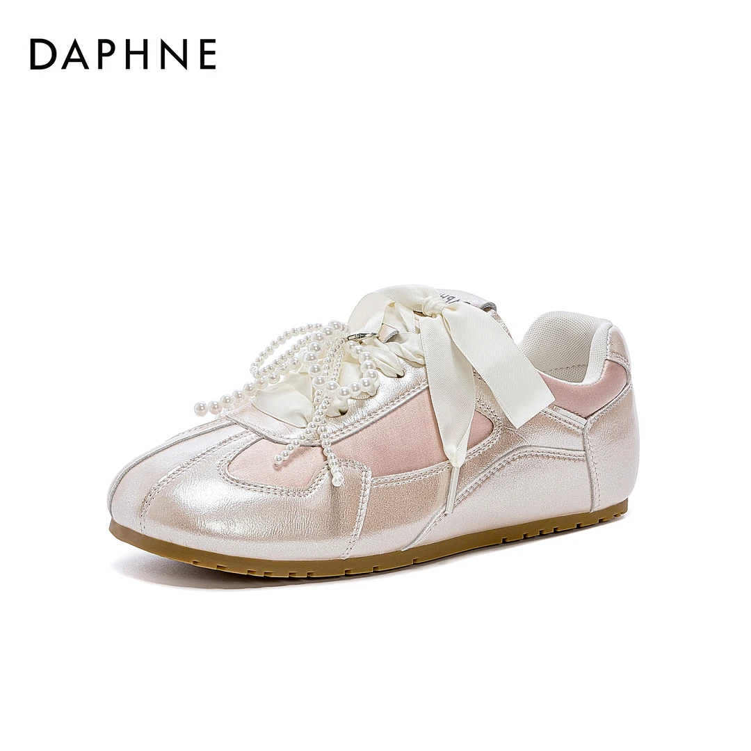 达芙妮时尚百搭平底鞋25年春日新款蕾丝系带潮流休闲德训鞋