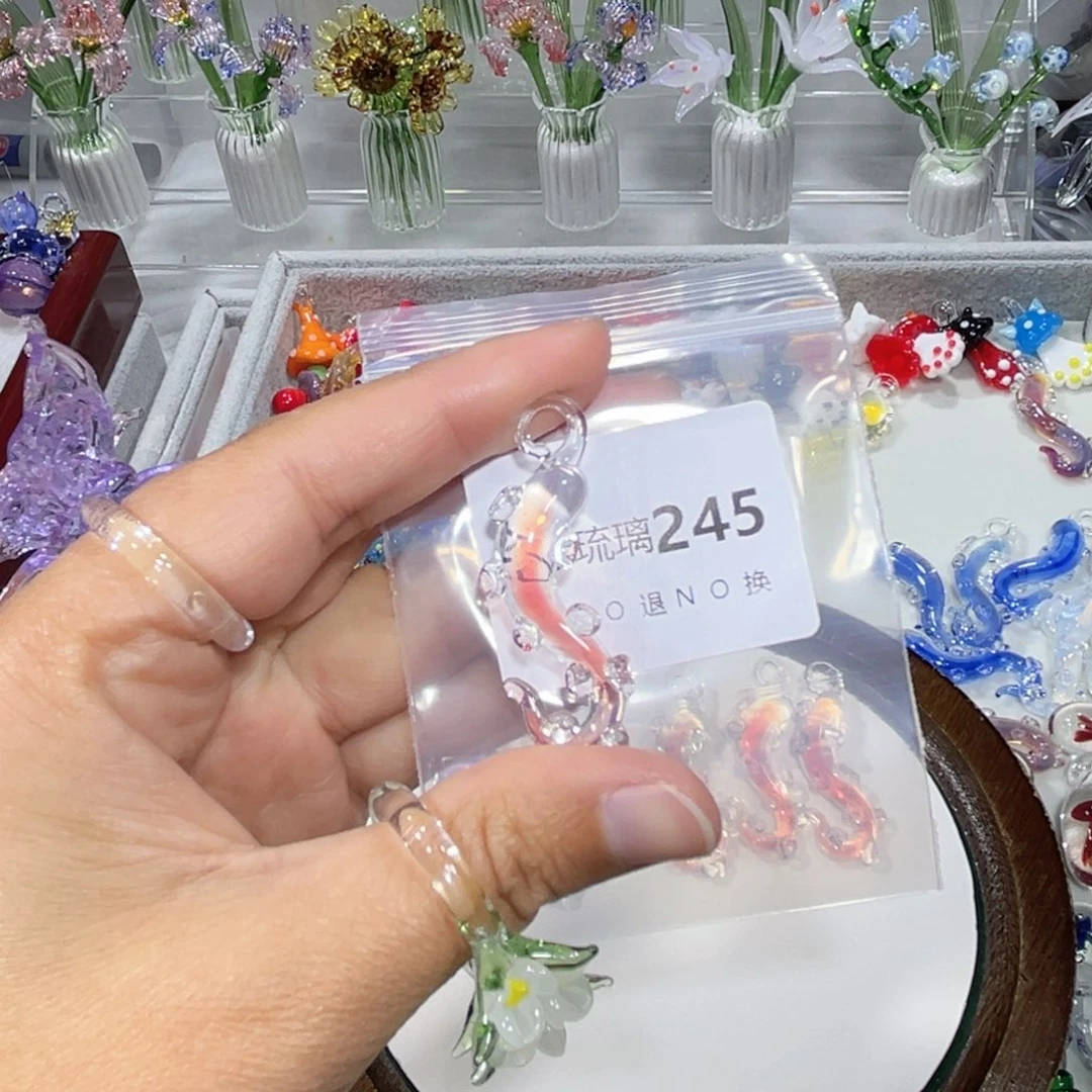 A***a吊坠（不含链）琉璃245鱿鱼须一个