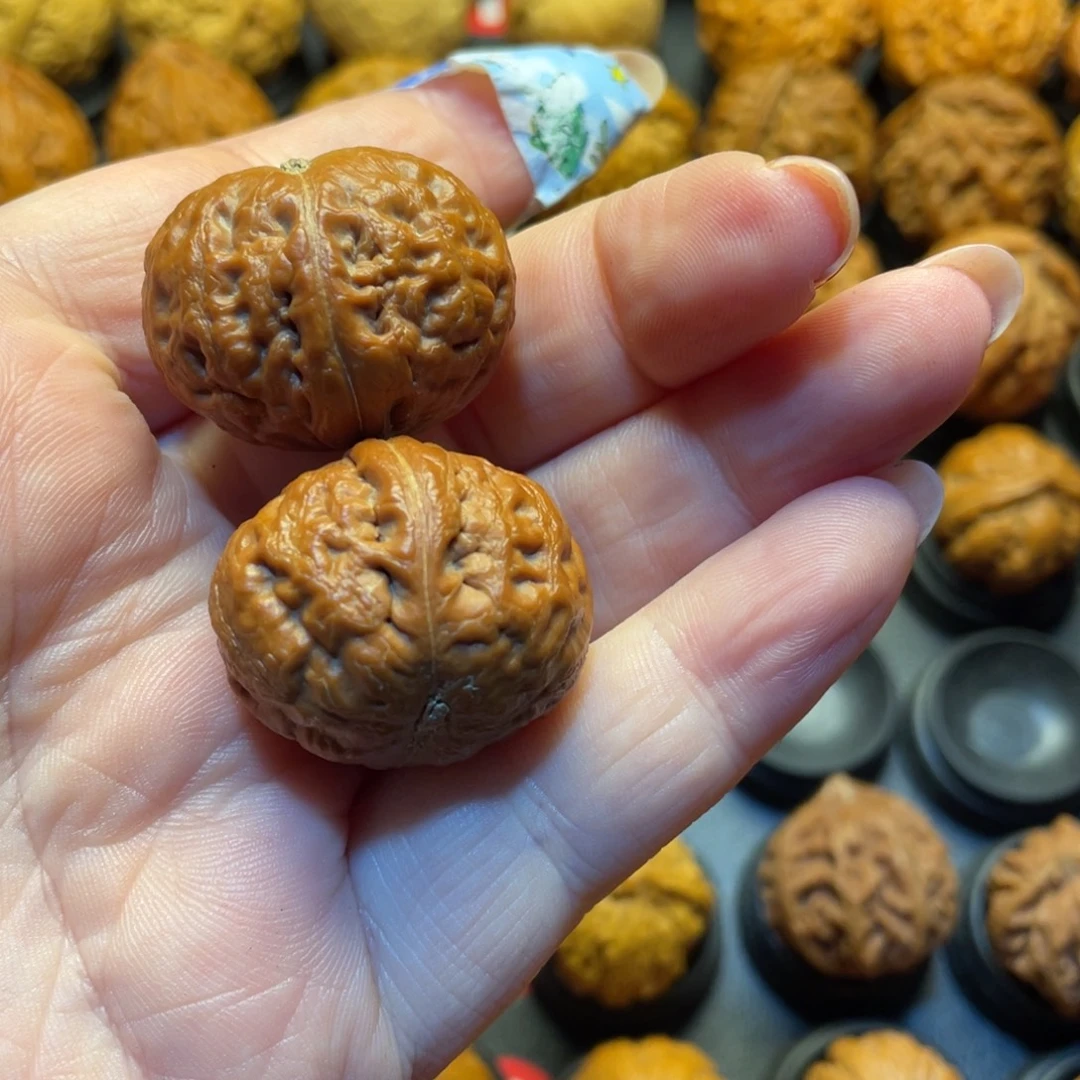 吕***哒文玩核桃吊坠核桃