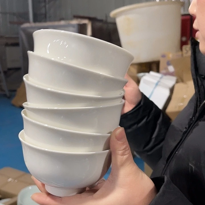 瓷片奶油白4.5英寸高脚米饭碗六个，包邮