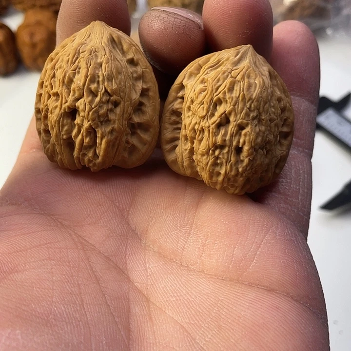 文玩核桃吊坠25密闻