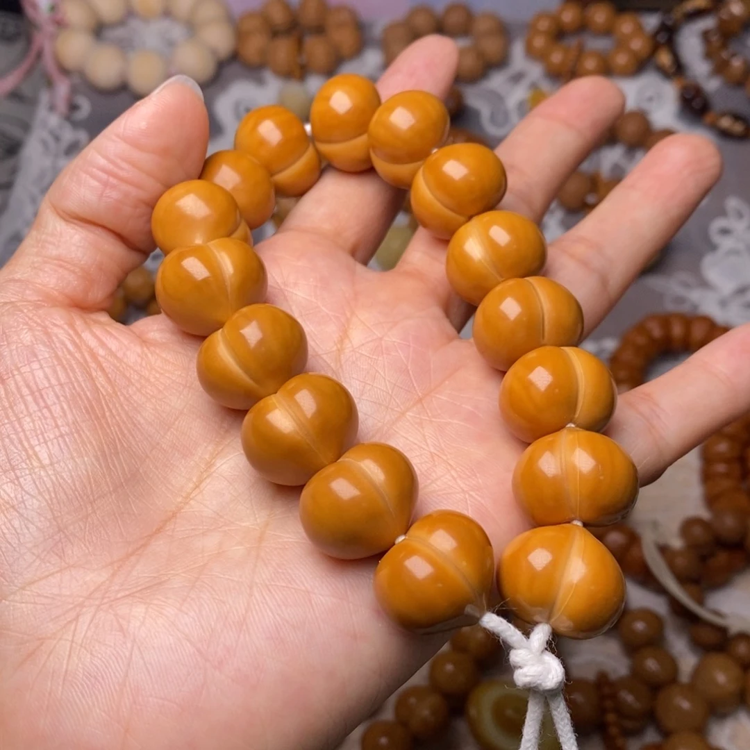 把件猴头核桃柯基屁桃高定