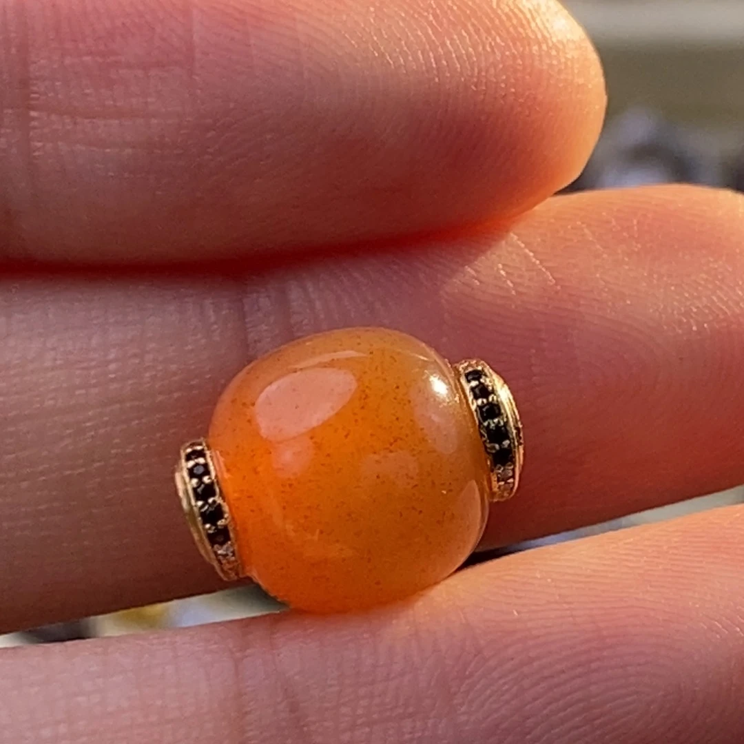 玛瑙/玉髓18K金镶嵌颈饰