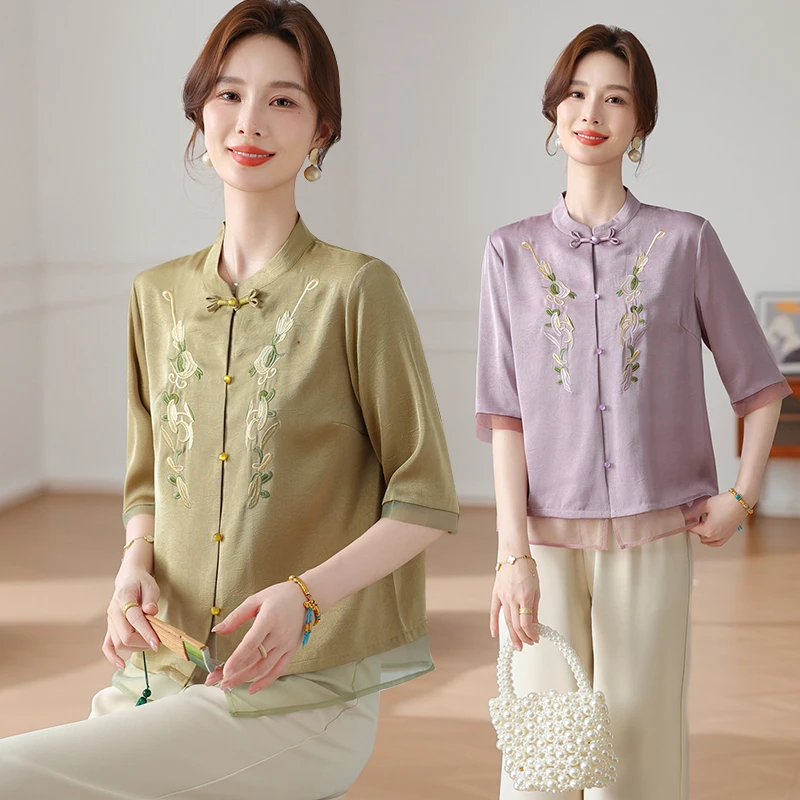 妈妈春夏洋气新碎花小衫2025新款中老年女装夏装短袖T恤上衣套装