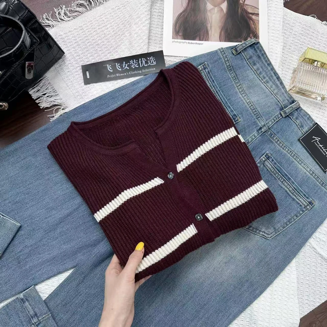 好正的安可拉红色~复古洋气显白宽条纹 正肩针织衫Y8014红