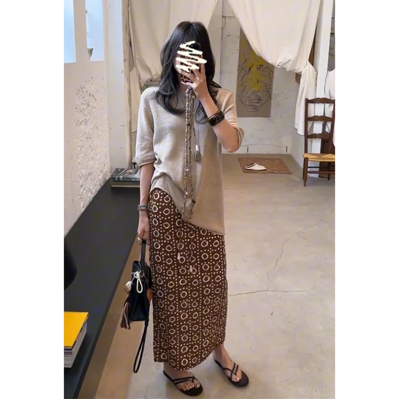 2025夏季新款法式设计感宽松圆领针织上衣气质高腰显瘦碎花半身裙