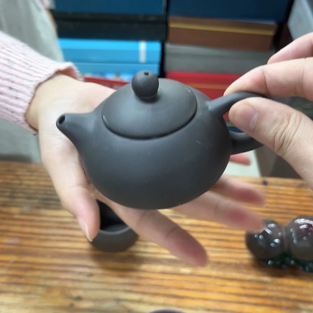 孤品茶具套装等。