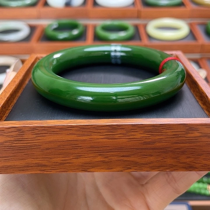 和田玉手镯55.5未镶嵌