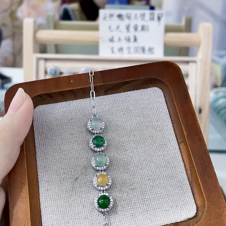 翡翠未镶嵌颈饰天然翡翠Ａ货