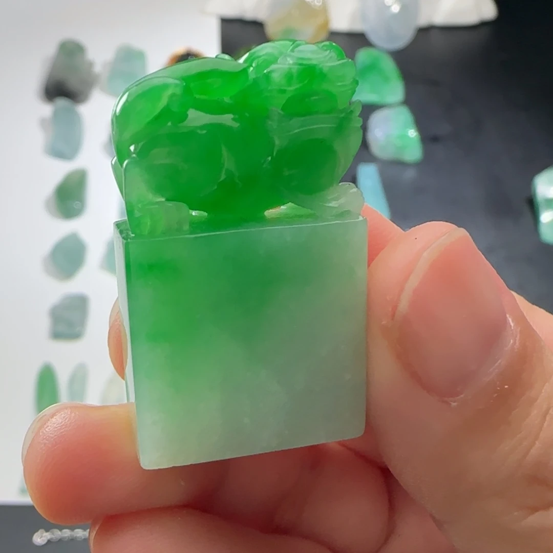 定制翡翠未镶嵌材料