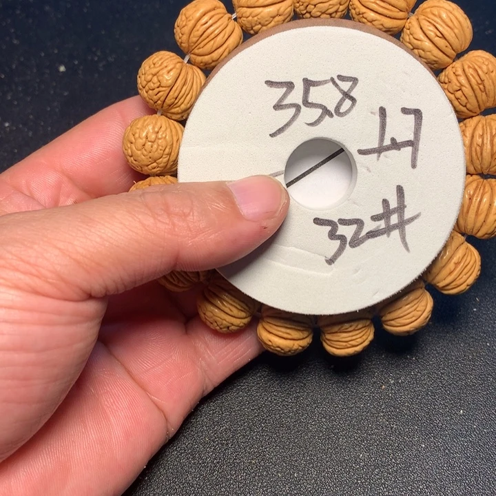 桃核手串32号健健康康了