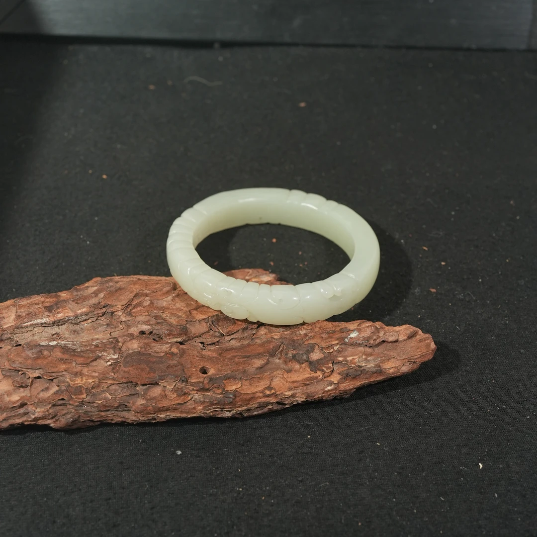 12.9香港王老板-和田玉手镯6c501