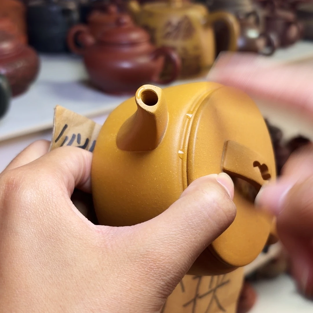 甄选宜兴本土紫砂壶