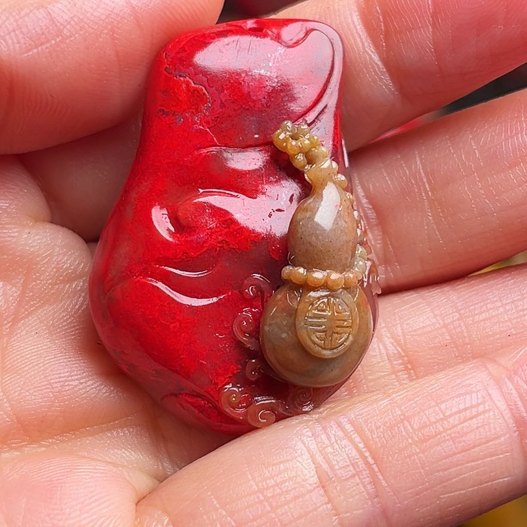 昌化石其他鸡血石挂件