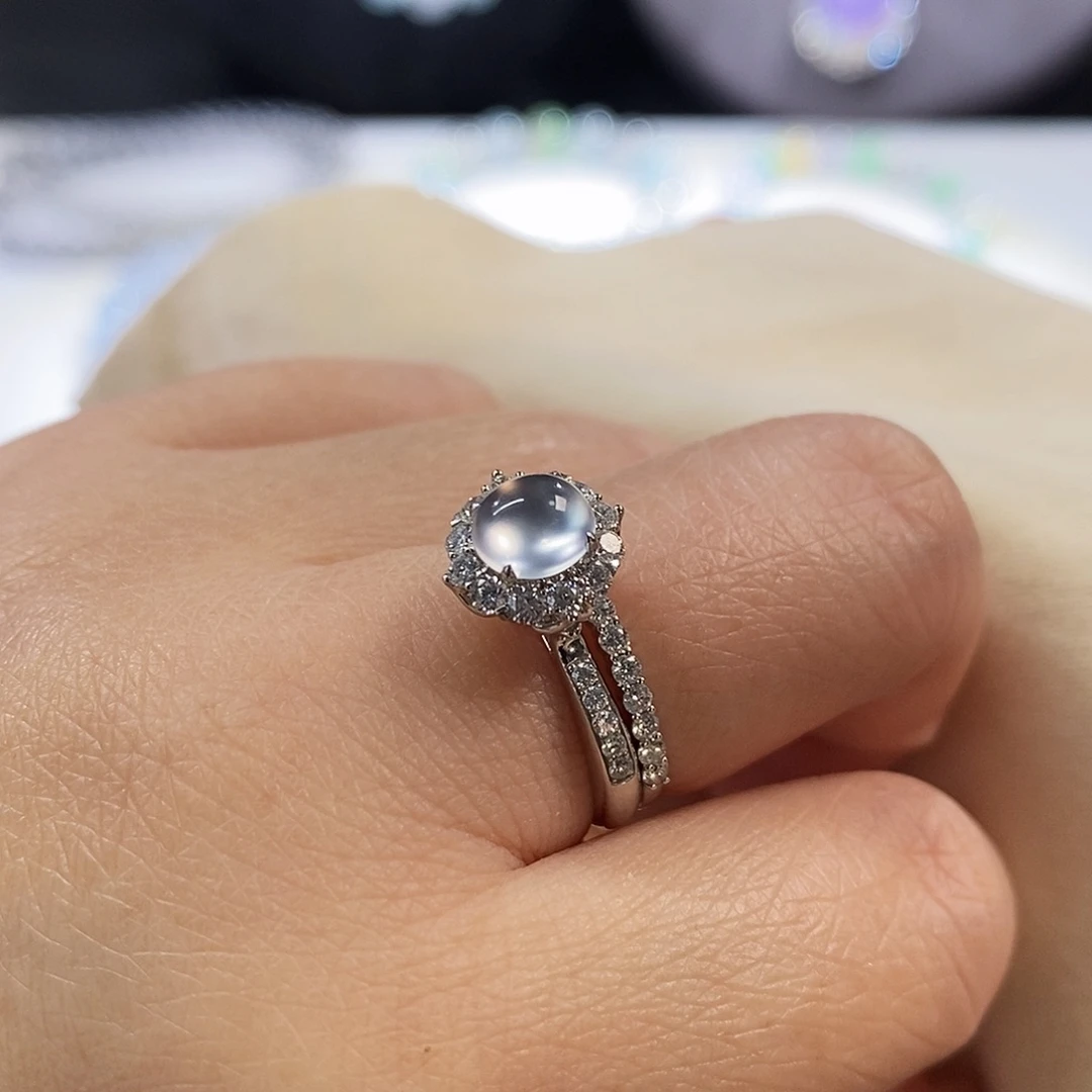 翡翠把件18K金镶嵌戒指