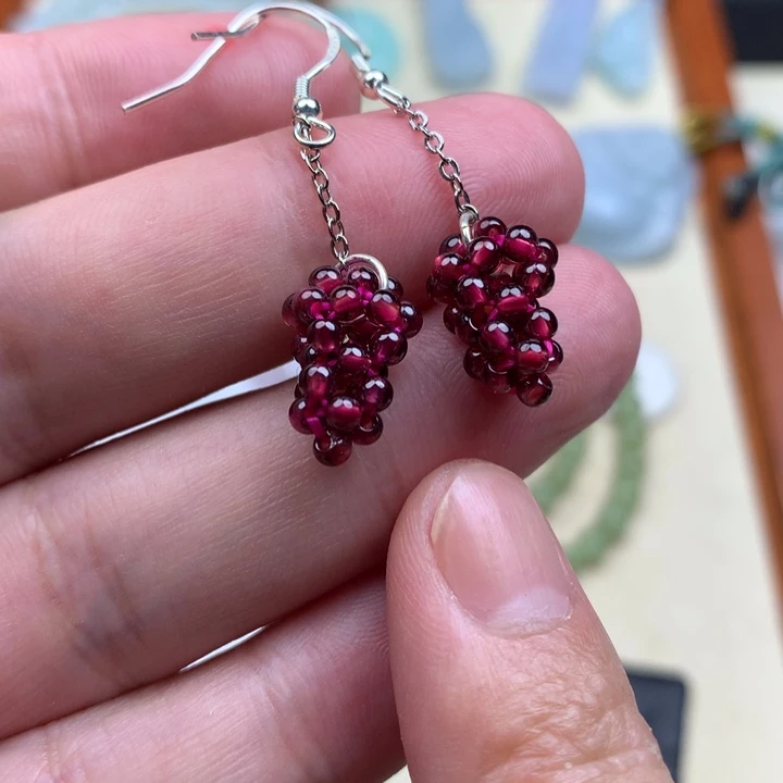 银S925镶嵌颈饰石榴石（紫牙乌）耳环