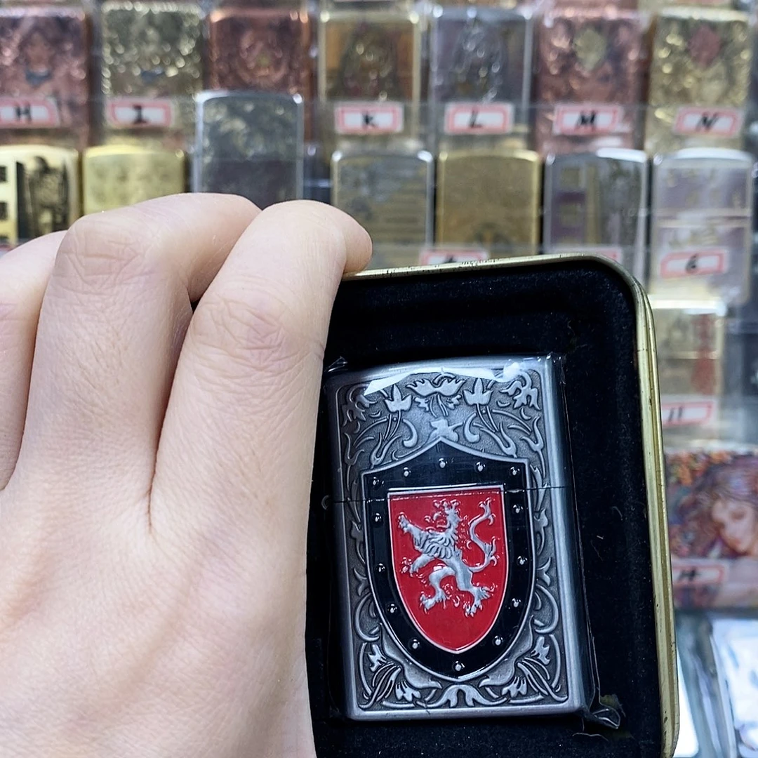 明铬红狮子啊啊啊啊