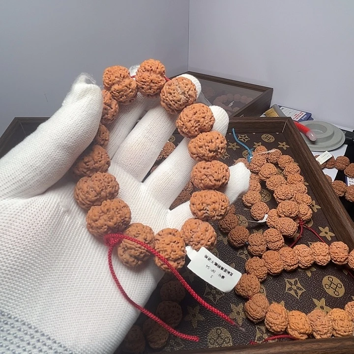 金刚菩提手串纽扣梅花