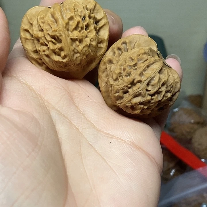 文玩核桃吊坠38+宫灯文玩核桃微色差