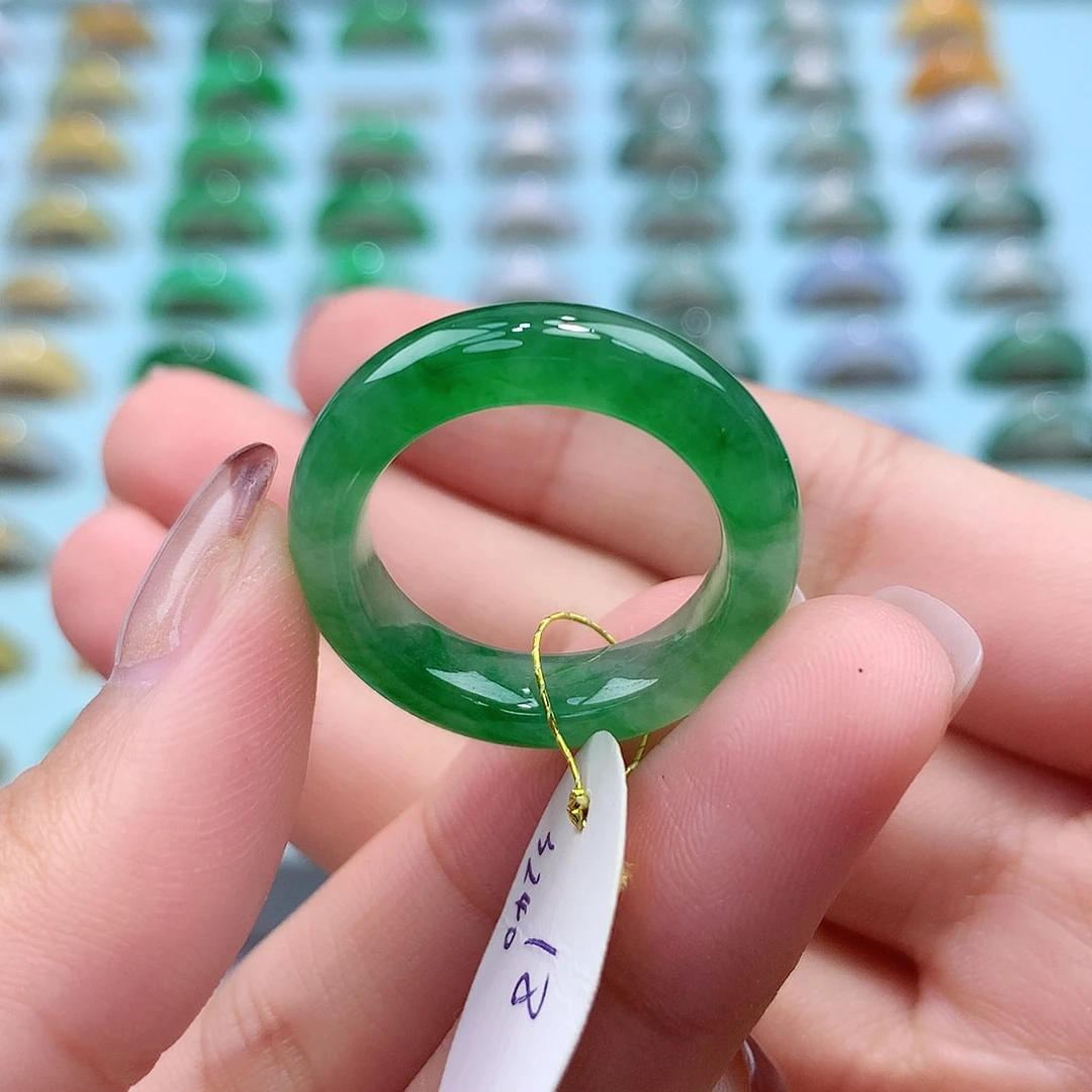 未镶嵌戒指翡翠18圈