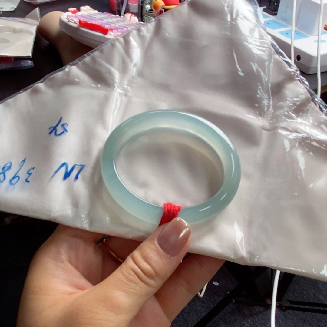 未镶嵌手镯（贵妃镯）翡翠LN54贵妃翡翠a货手镯