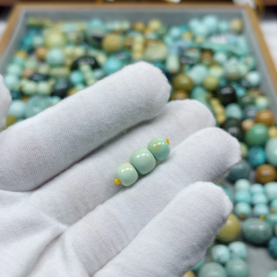 绿松石未镶嵌挂件