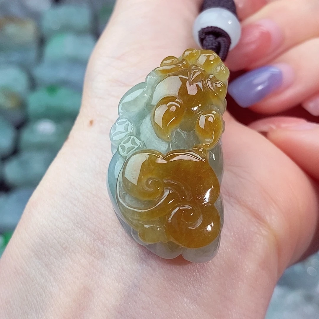 颈饰未镶嵌翡翠天然