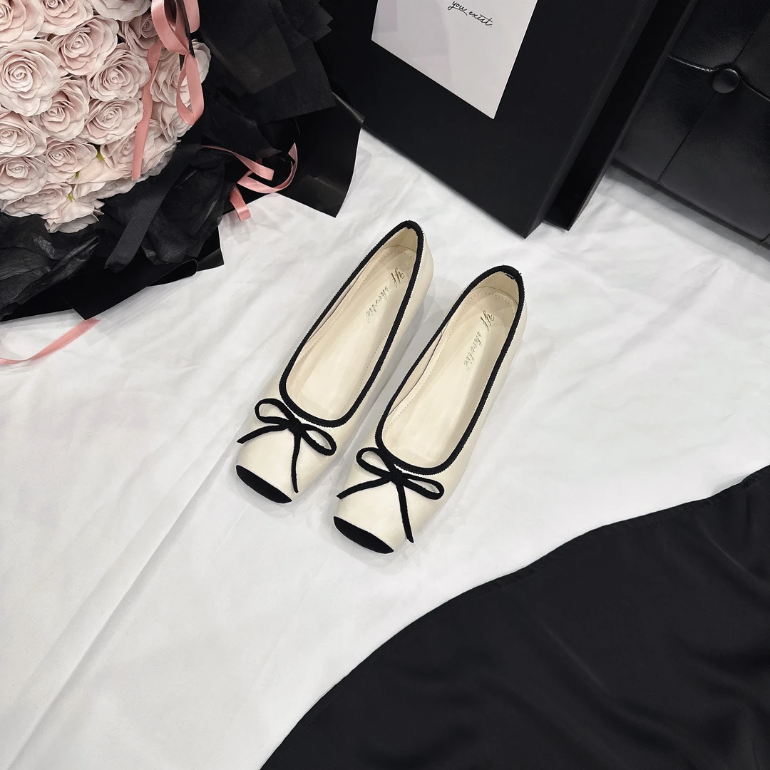 小香风时尚蝴蝶结增高单鞋内增高方头气质平跟休闲平底鞋单鞋女