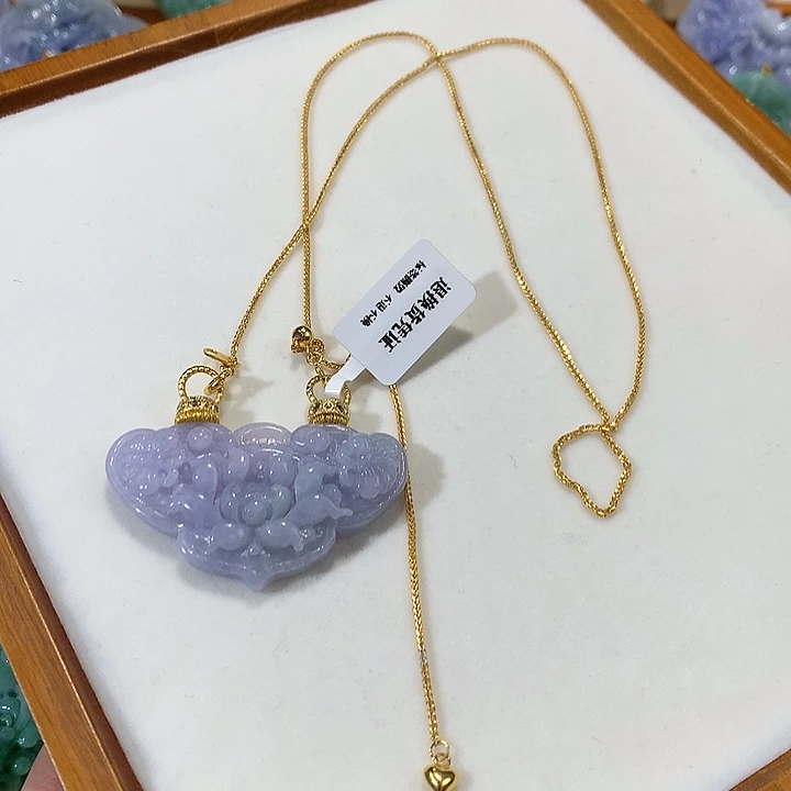 翡翠未镶嵌颈饰翡翠吊坠