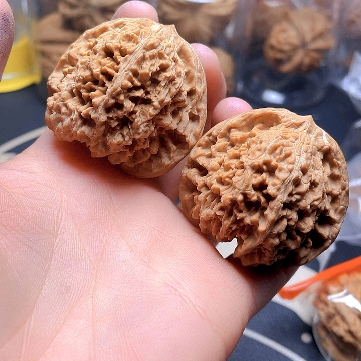 文玩核桃吊坠满天星的