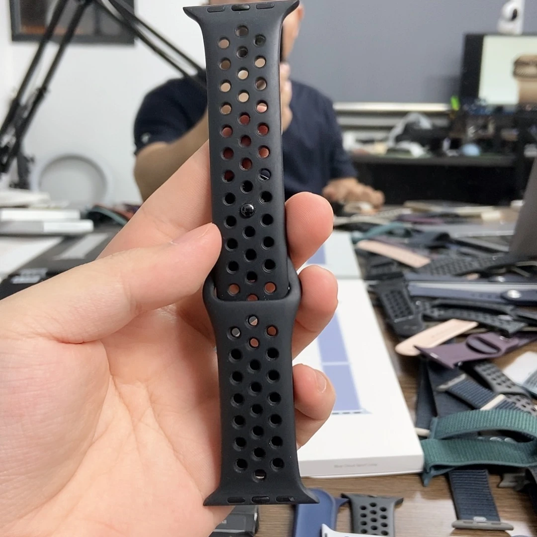 95新耐克洞洞大盘黑色