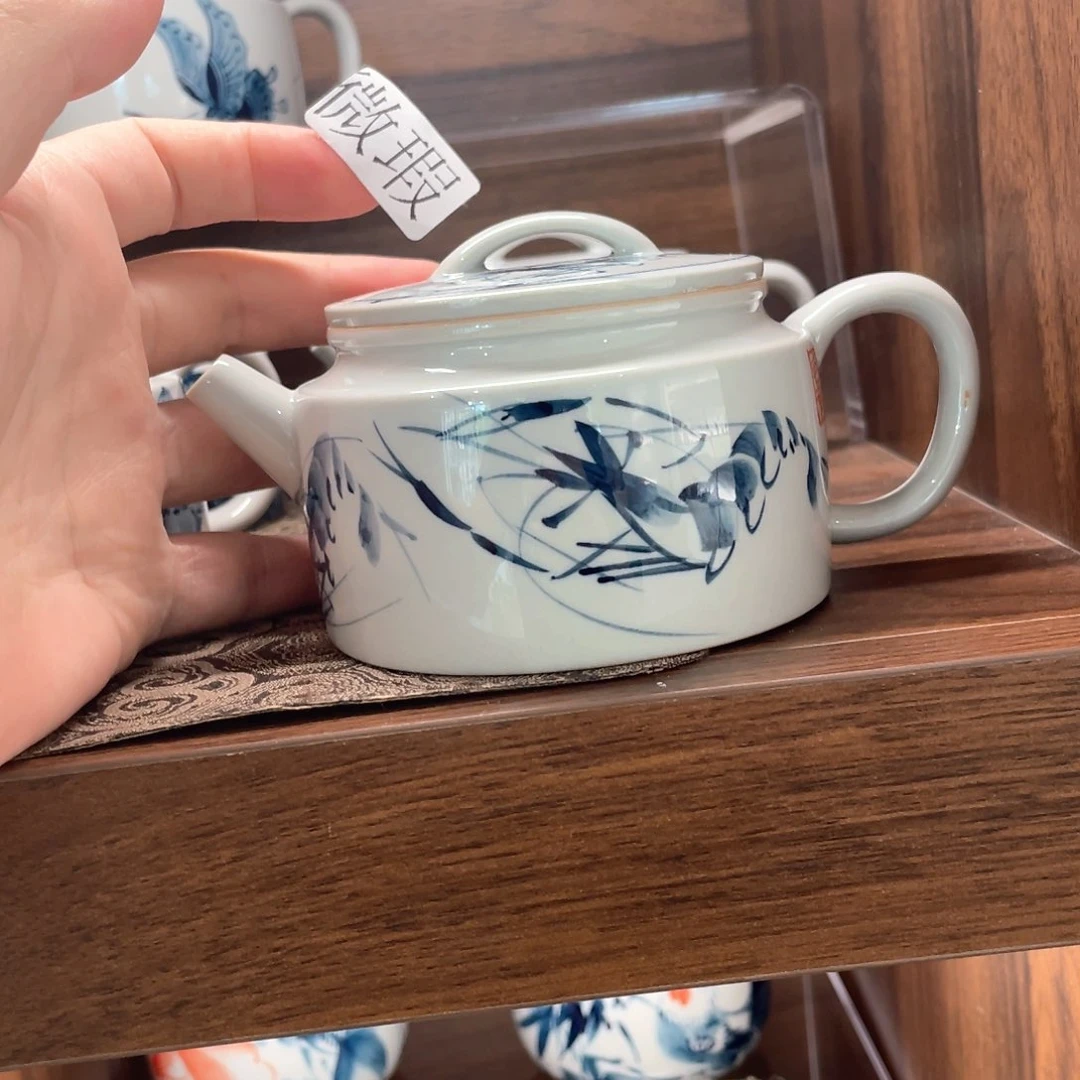 釉下手绘茶具微瑕