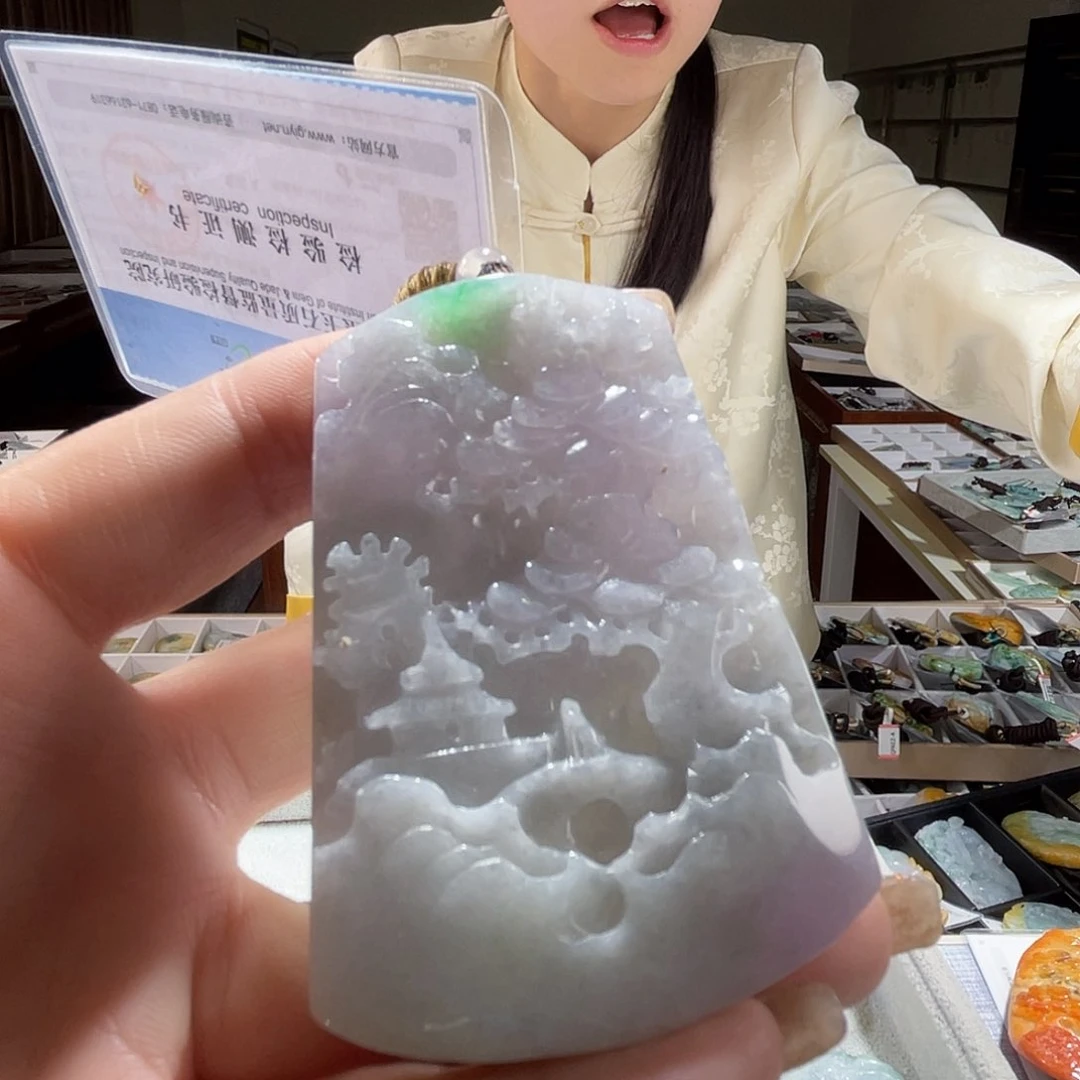 翡翠未镶嵌颈饰一