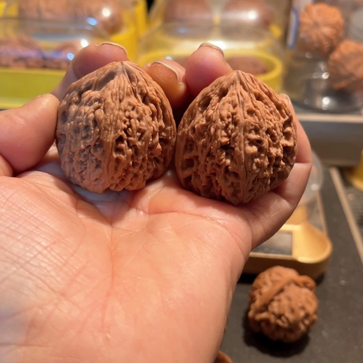 文玩核桃把件全品逐鹿南疆石39➕